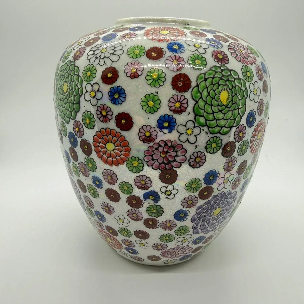 Hundreds of Flowers, Unstamped - 6 1/4" Polychrome Vase Porcelain - Picture 5 of 11